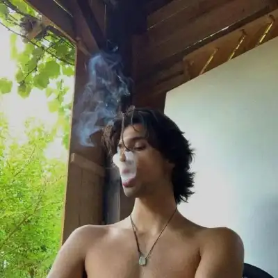 张逸飞